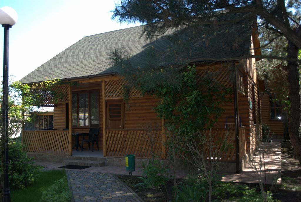 Kompleks Otdykha Elki-Palki Burlach'ya Balka Exterior foto