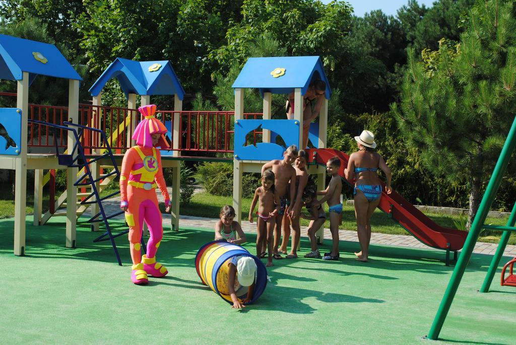 Kompleks Otdykha Elki-Palki Burlach'ya Balka Exterior foto