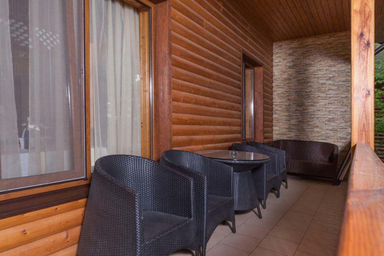 Kompleks Otdykha Elki-Palki Burlach'ya Balka Exterior foto
