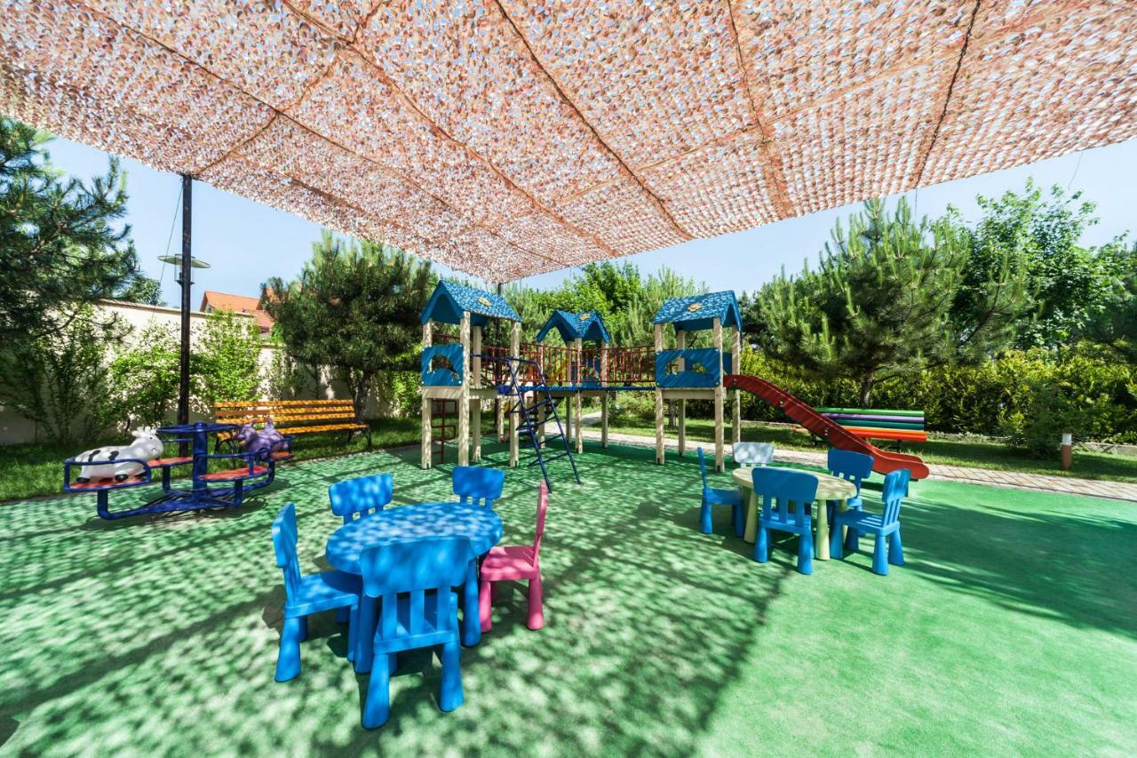 Kompleks Otdykha Elki-Palki Burlach'ya Balka Exterior foto